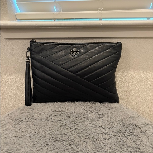 Tory Burch Black Quilted Pouch - Picture 2 of 10